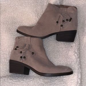 White Mountain Booties